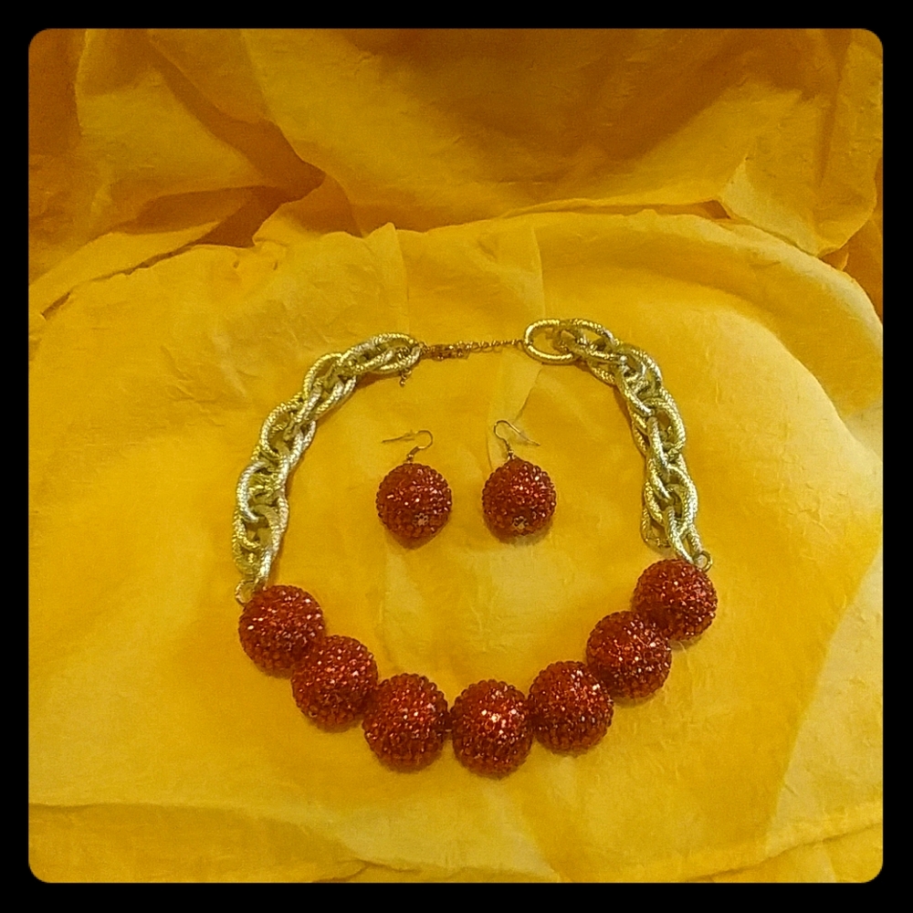 New Necklace and Earring set, tag was removed.